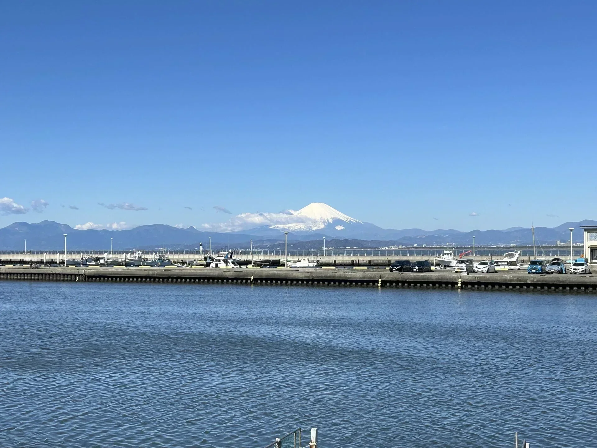 远眺富士山