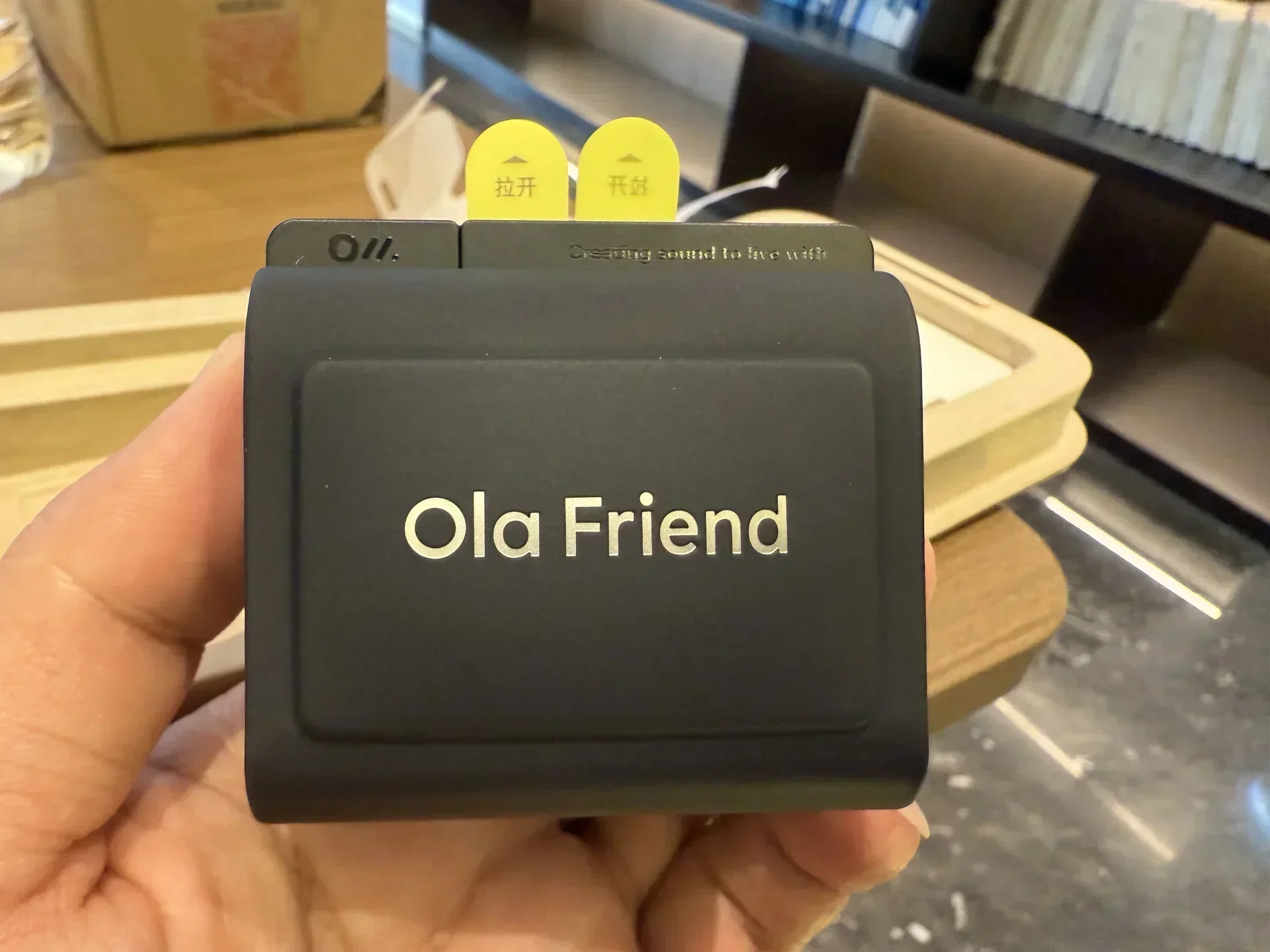 Ola Friend 耳机包装盒