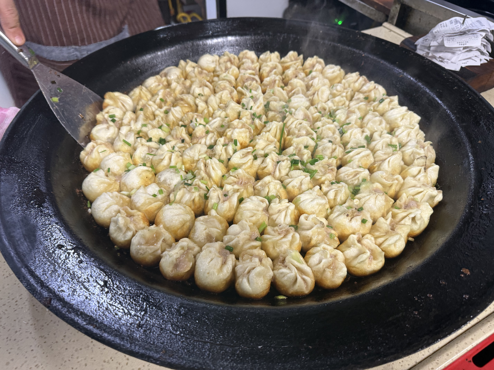赵宝美点心店煎包